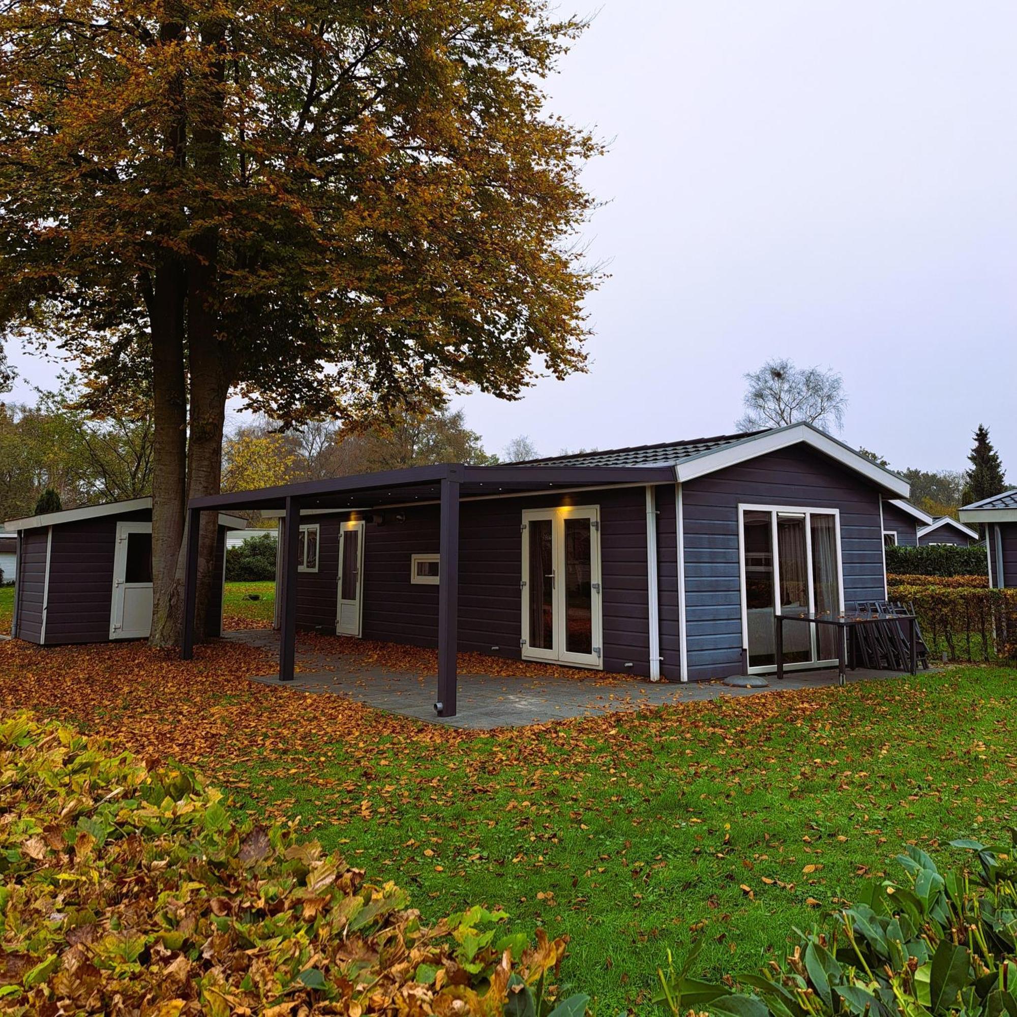 Vakantiepark De Ossenberg Overberg Bagian luar foto